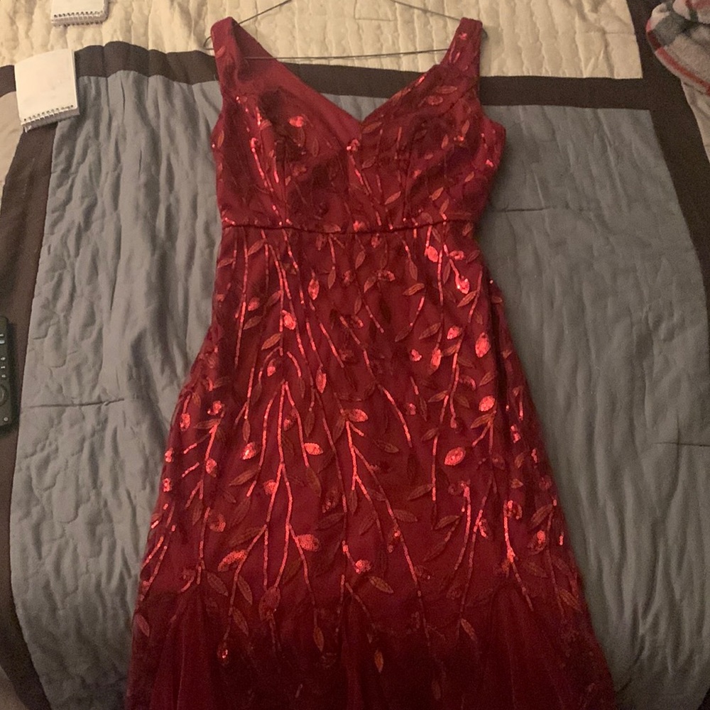 EverPretty Burgundy V Neck Sequin (Prom) Dress S4! ONLY WORN ONCE!